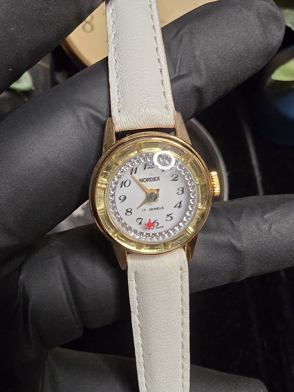 Women's Nordex Mechanical Watch White Leather Strap (17j Swiss)